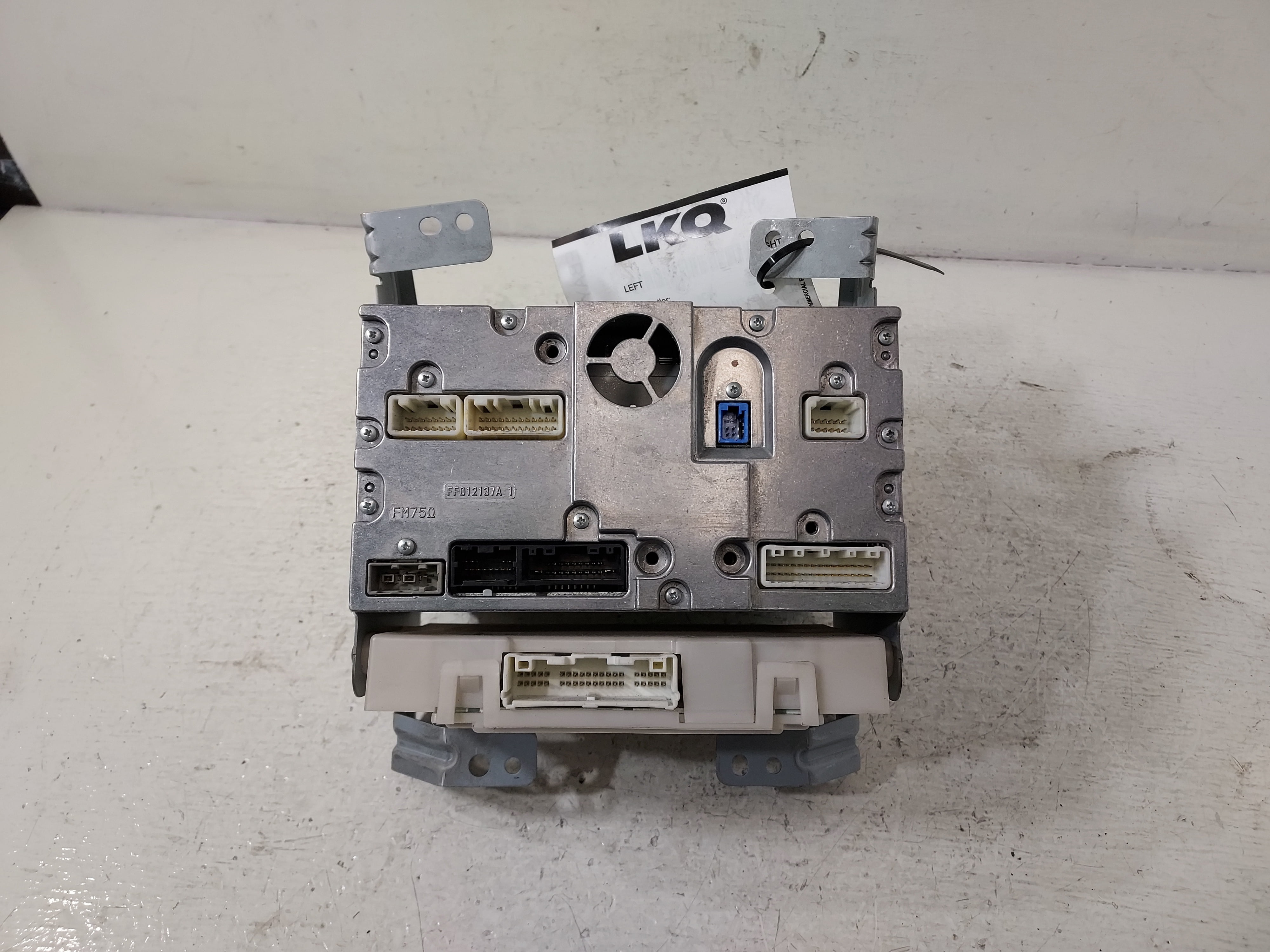 Pre-Owned 2011 Nissan Murano Radio Receiver w/ Navigation OEM LKQ - Verify Specific Vehicle Fitment In Description - (Good)