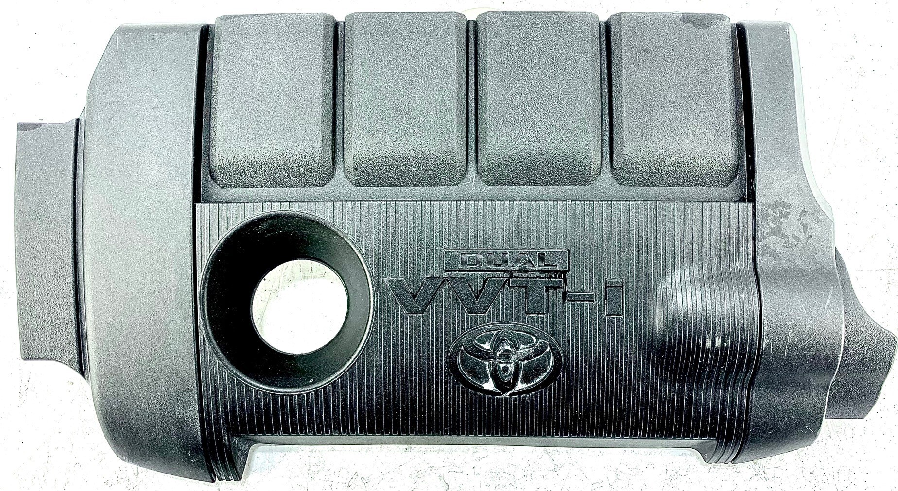 PreOwned 2011 Toyota Camry Engine Cover Assembly w/ Logo Dual VVTi