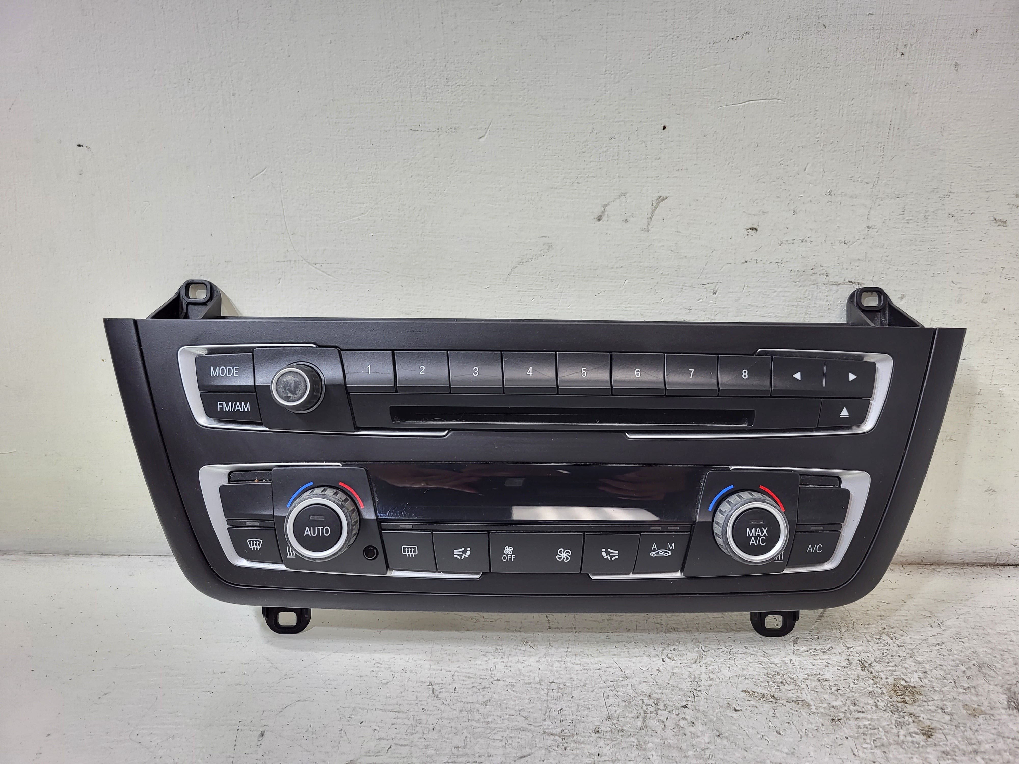 Pre-Owned 2012-2013 BMW 328i A/C Heat Temperature Control Unit OEM LKQ - Verify Specific Vehicle Fitment In Description - (Good)