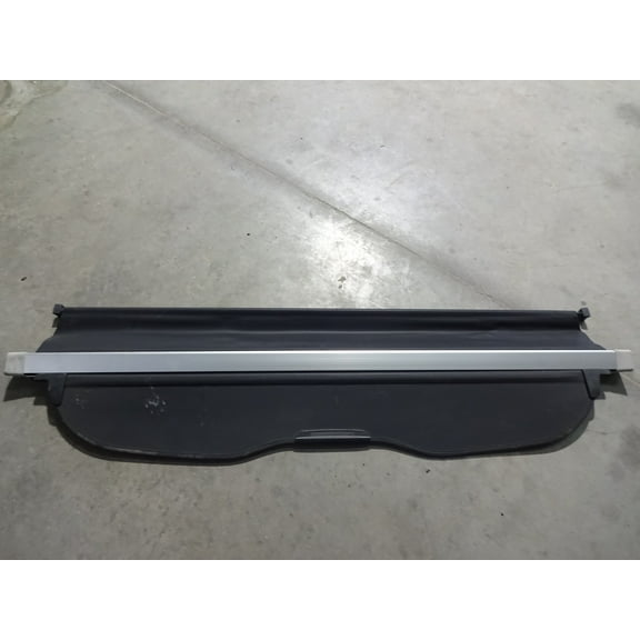 Pre-Owned 2012 Subaru Forester Rear Retractable Cargo Cover OEM (Good)