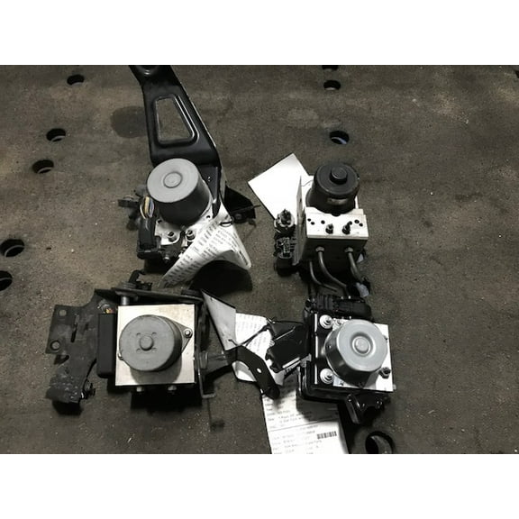 Pre-Owned 2013-2014 Cadillac XTS Anti Lock Brake Unit ABS Pump Assembly 106k OEM LKQ - Verify Specific Vehicle Fitment In Description - (Good)