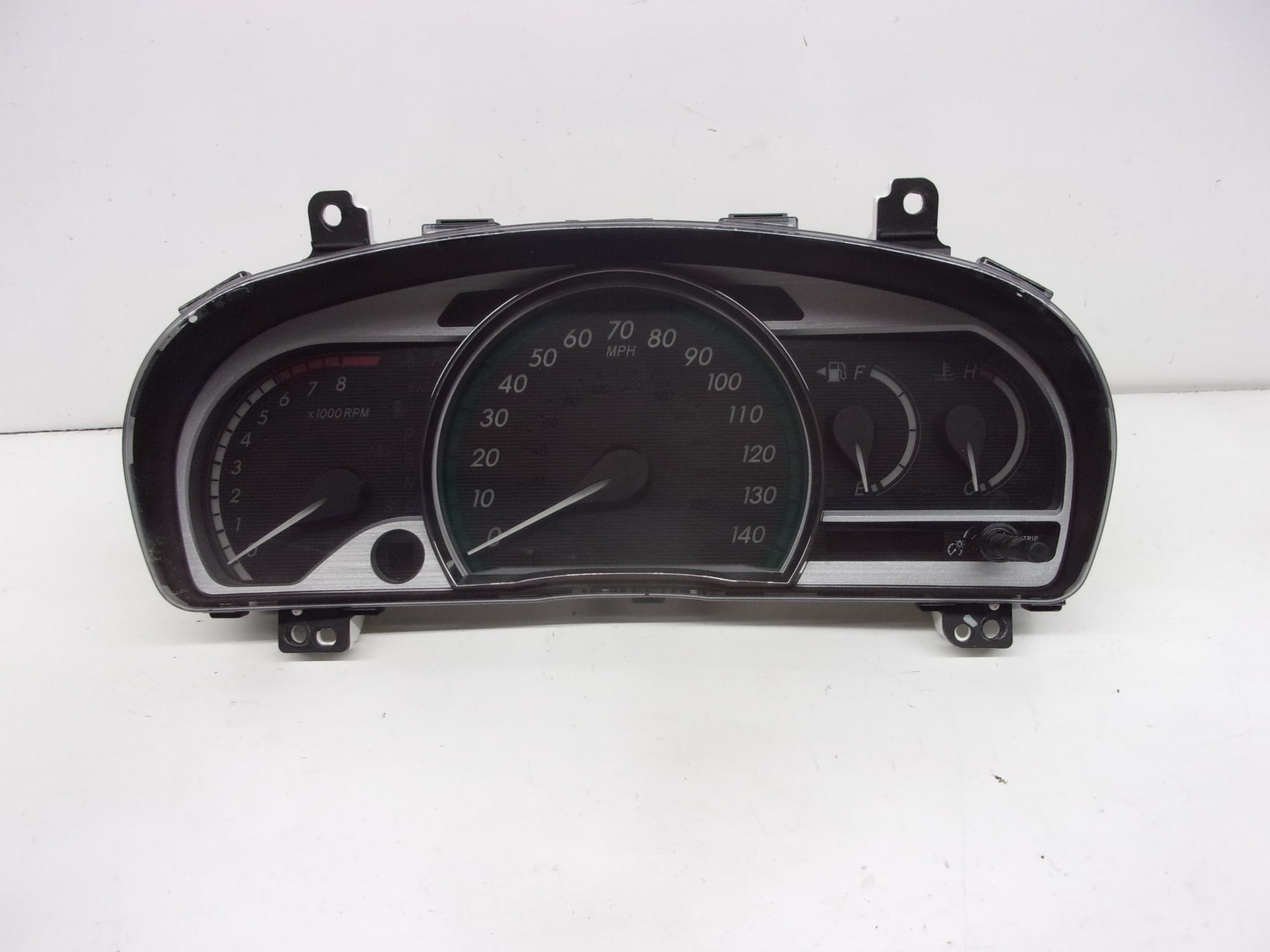 Pre-Owned 2013-2015 Toyota Venza MPH Speedometer Head Cluster 83800-0T130 104K OEM - Verify Specific Vehicle Fitment In Description - (Good)