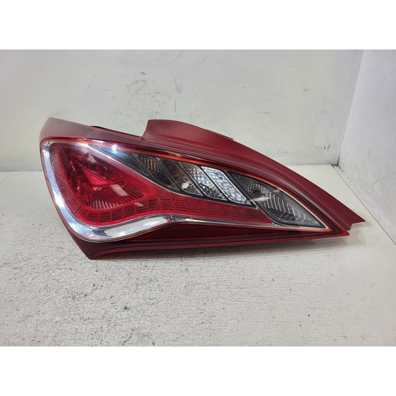 Pre-Owned 2013-2016 Hyundai Genesis Coupe Driver Side LH Tail Light Lamp OEM LKQ (Good)