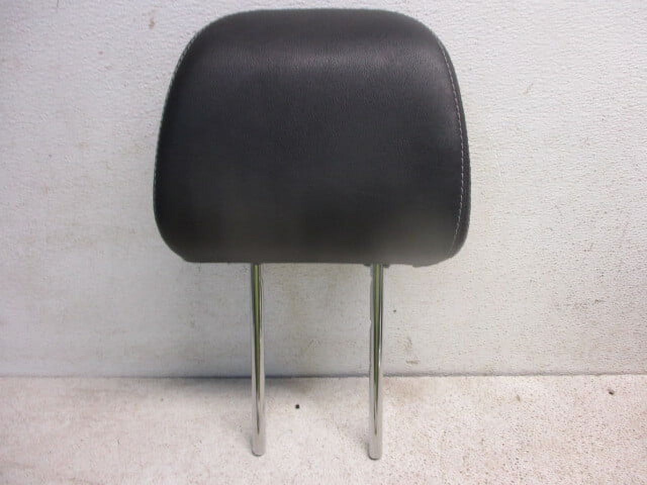 Pre-Owned 2013-2016 Subaru Impreza XV Crosstrek Front LH or RH Headrest OEM LKQ (Good)