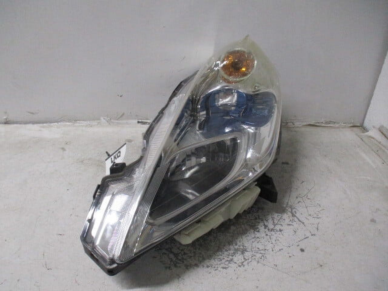 Pre-Owned 2013-2017 Nissan Leaf Driver LH Head Light Lamp OEM (Good)