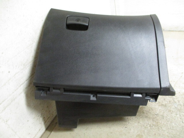 Pre-Owned 2013-2018 Nissan Altima Black Glovebox Glove Box Assembly OEM LKQ - Verify Specific Vehicle Fitment In Description - (Good)