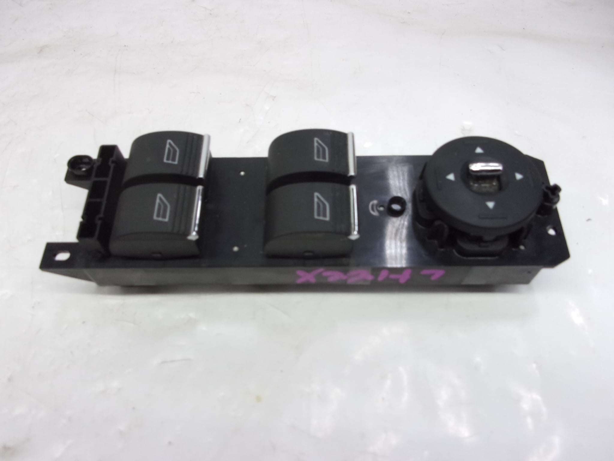 Pre-Owned 2013-2019 Ford Escape Driver Door Master Power Window Switch OEM (Good)