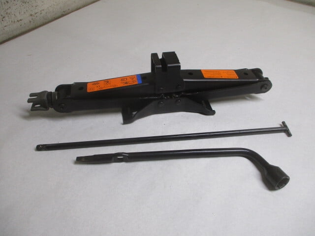 Pre-Owned 2013-2019 Nissan Pathfinder Wheel Tire Jack Assembly w/Tools OEM LKQ - Verify Specific Vehicle Fitment In Description - (Good)