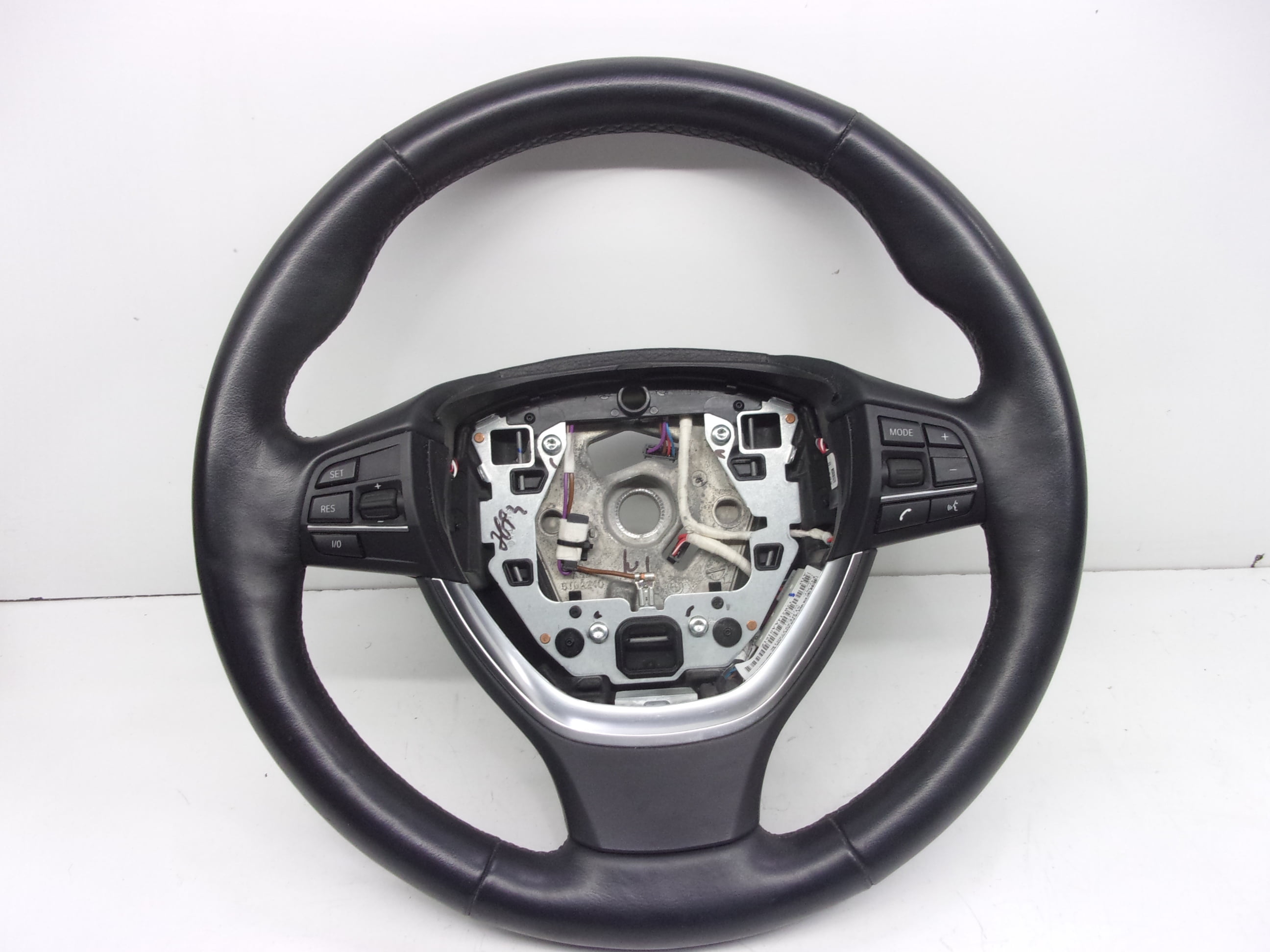 Pre-Owned 2013 BMW 750 Black Leather Steering Wheel OEM (Good)