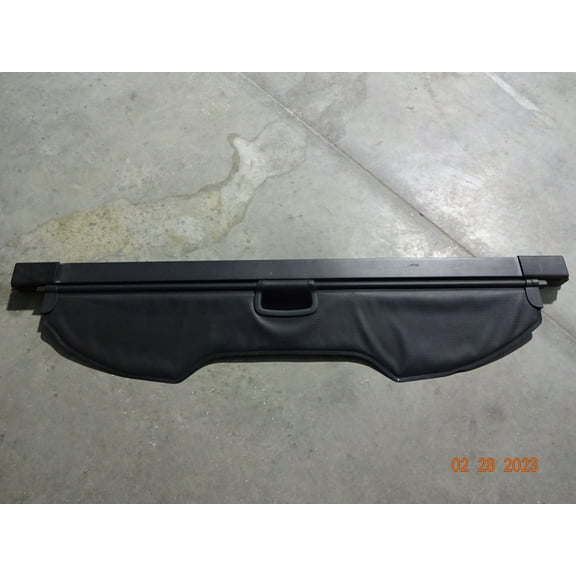 Pre-Owned 2013 Ford Escape Rear Retractable Cargo Cover OEM (Good)