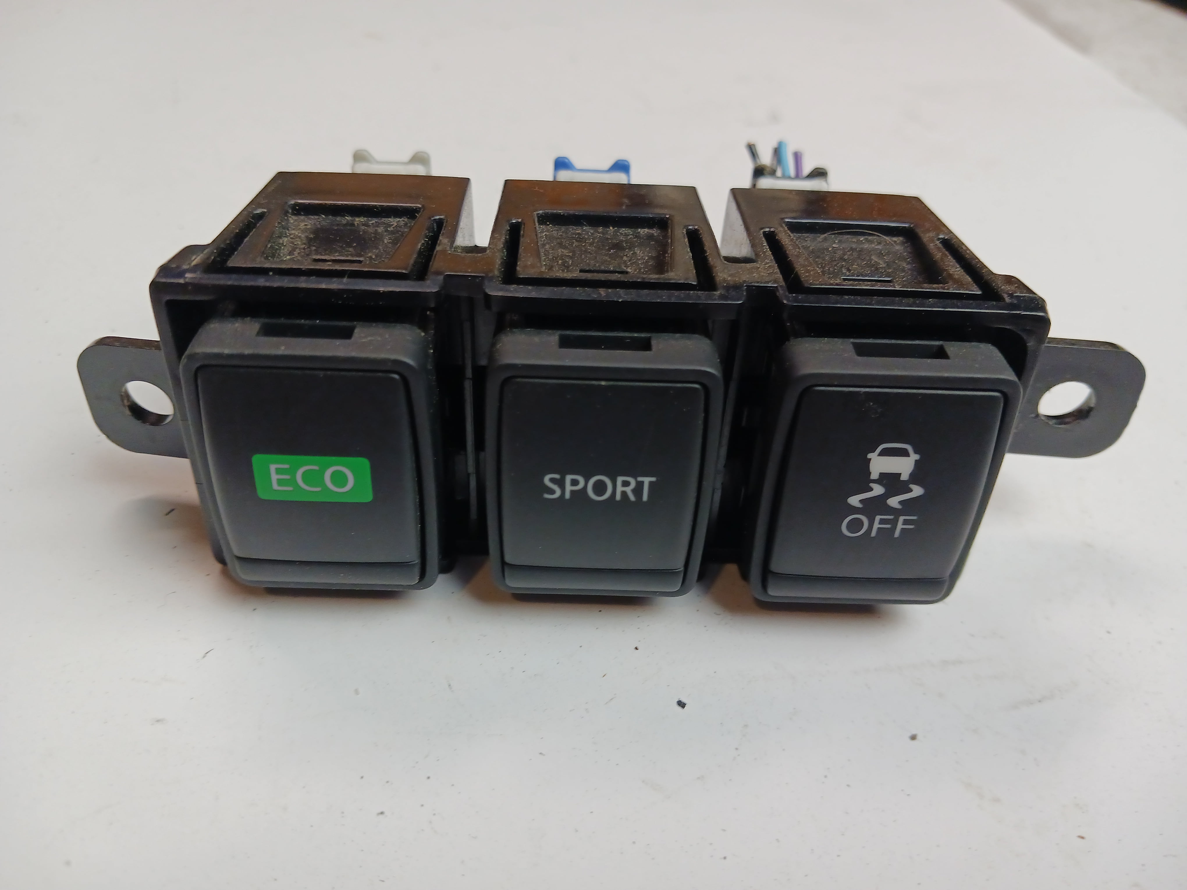 Pre-Owned 2013 Nissan Sentra Traction Control Switch OEM (Good)