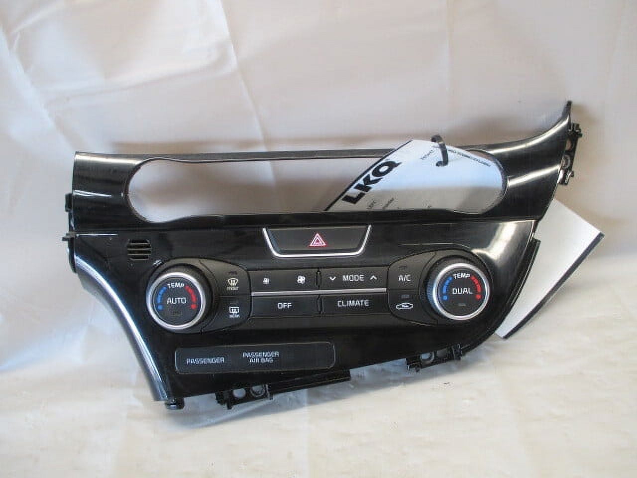 Pre-Owned 2014 2015 Kia Optima AC Heater Temperature Control Unit OEM (Good)