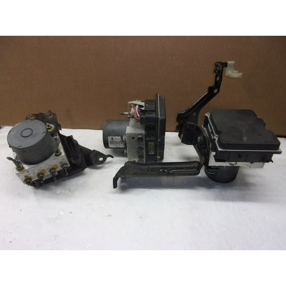 Pre-Owned 2014-2015 Nissan Sentra ABS Anti Lock Brake Control Unit 96K OEM - Verify Specific Vehicle Fitment In Description - (Good)