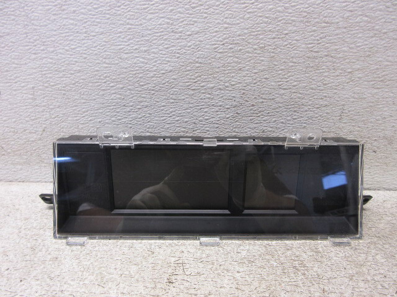 Pre-Owned 2014-2015 Subaru Forester Digital Clock & Temperature Display OEM LKQ (Good)