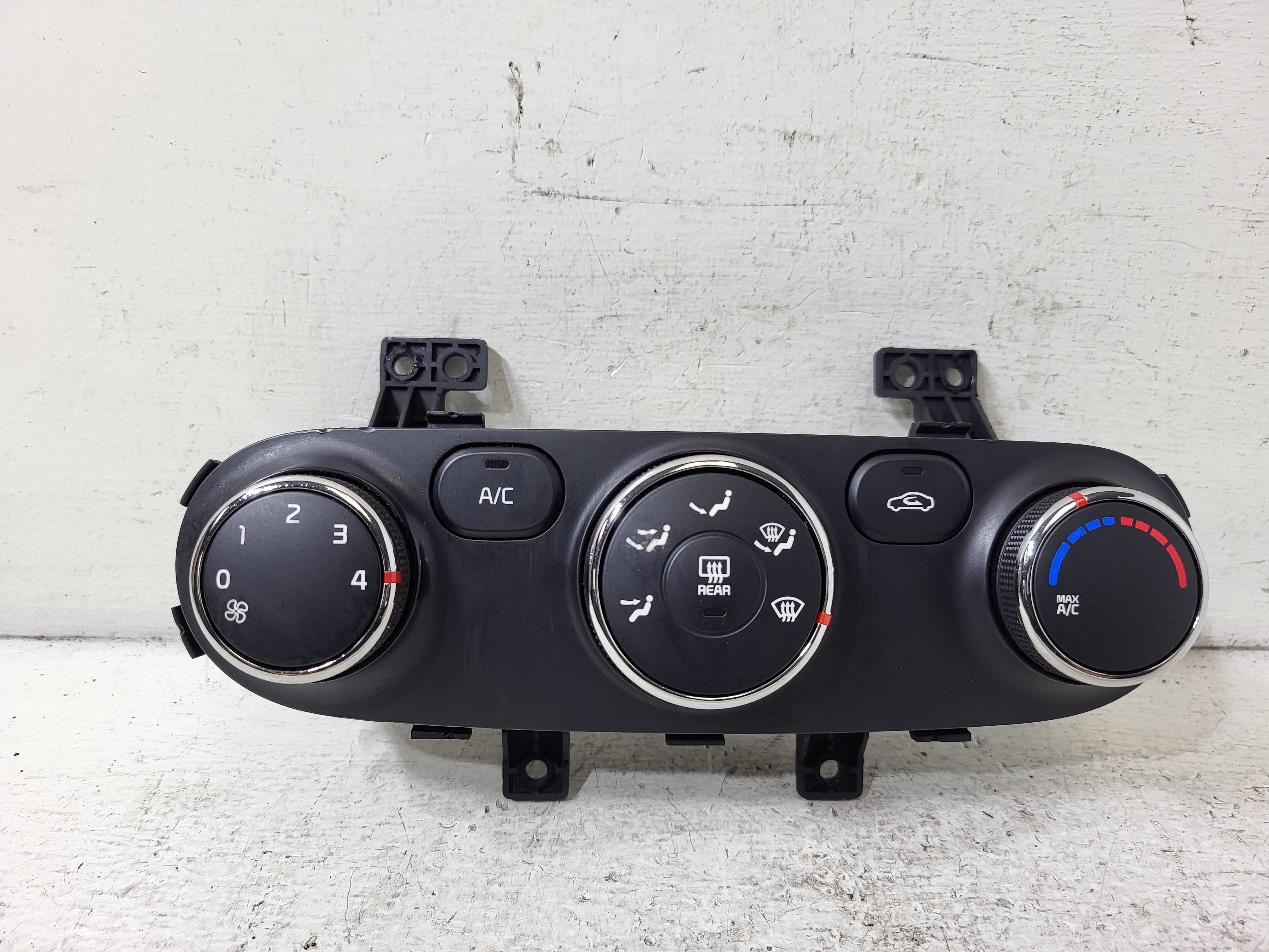 Pre-Owned 2014-2016 Kia Forte A/C Heat Temperature Control Unit OEM LKQ - Verify Specific Vehicle Fitment In Description - (Good)