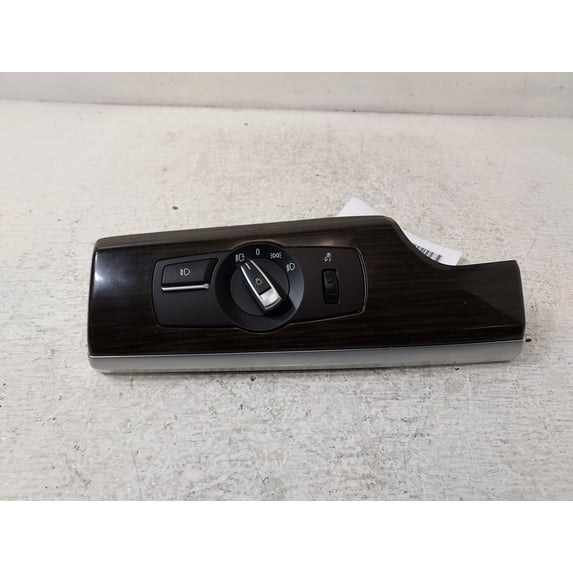 Pre-Owned 2014 BMW 750 Dash Mount Headlight Lamp Switch OEM LKQ (Good)