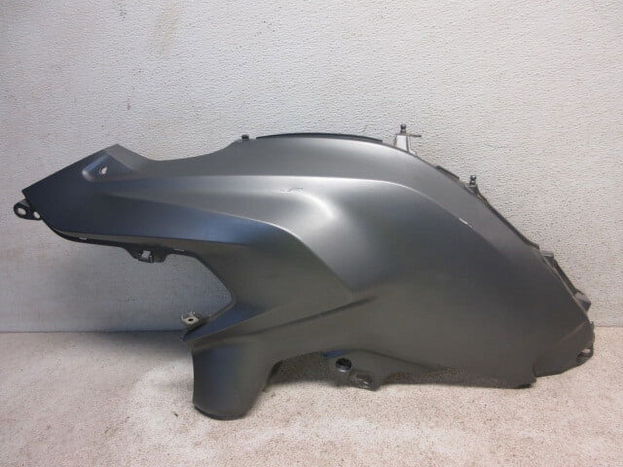 Pre-Owned 2014 BMW R1200GS RH Side Fairing Fuel Tank Panel 8533680 OEM LKQ - Verify Specific Vehicle Fitment In Description - (Good)