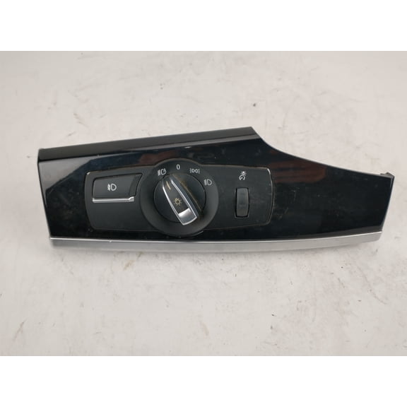 Pre-Owned 2014 BMW X3 Headlight Switch OEM (Good)