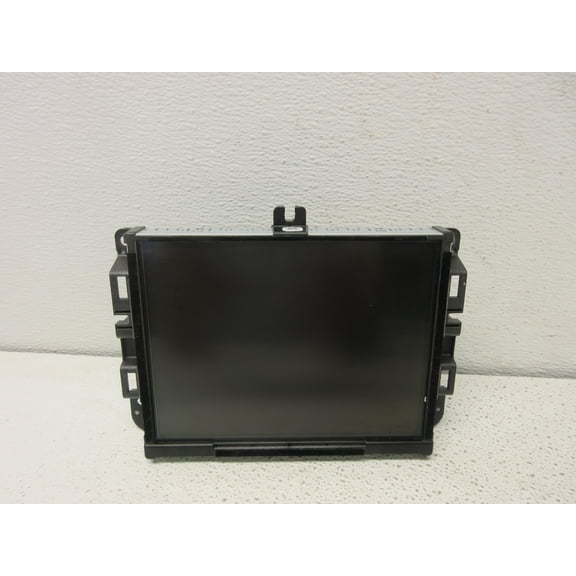 Pre-Owned 2014 Jeep Cherokee 8.4 Touchscreen AM FM Bluetooth SXM Radio Receiver OEM LKQ - Verify Specific Vehicle Fitment In Description - (Good)