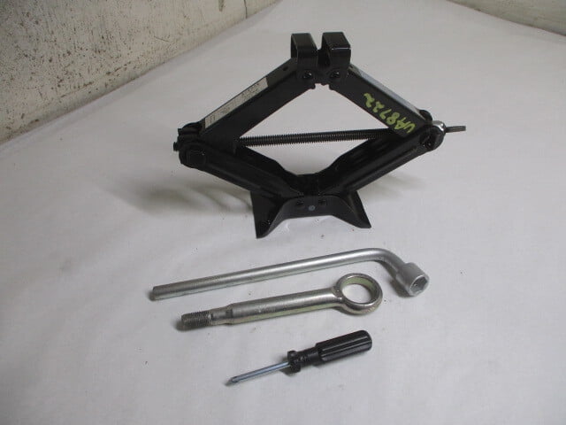 Pre-Owned 2014 Subaru Impreza Wheel Tire Jack Assembly w/Tools OEM LKQ - Verify Specific Vehicle Fitment In Description - (Good)