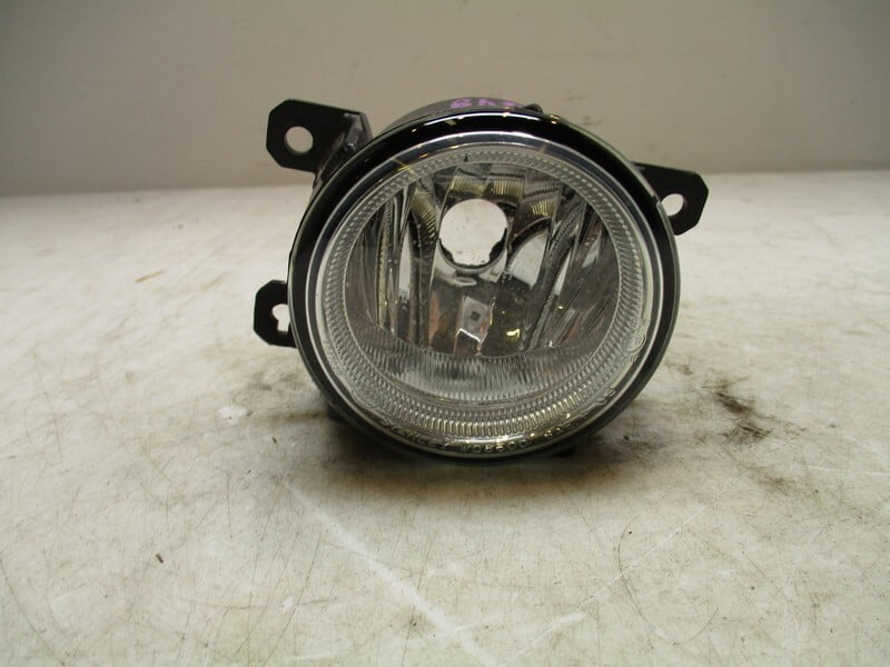 Pre-Owned 2015-2017 Honda Fit RH Passenger Bumper Mounted Fog Driving Light OEM - Verify Specific Vehicle Fitment In Description - (Good)
