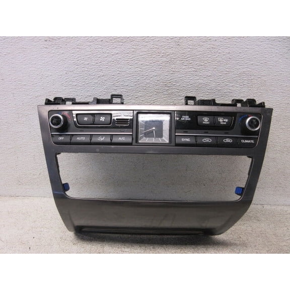 Pre-Owned 2015-2017 Hyundai Genesis Heat A/C Temperature Control Unit OEM LKQ (Good)