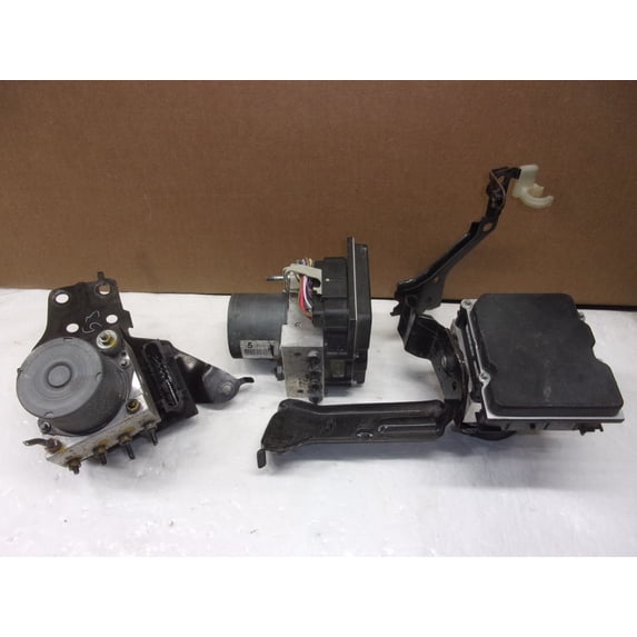 Pre-Owned 2015-2017 Hyundai Sonata ABS Anti Lock Brake Control Unit 136K OEM - Verify Specific Vehicle Fitment In Description - (Good)