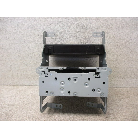 Pre-Owned 2015-2018 Infiniti Q50 AM FM CD Radio Receiver 283304HB3B OEM LKQ - Verify Specific Vehicle Fitment In Description - (Good)