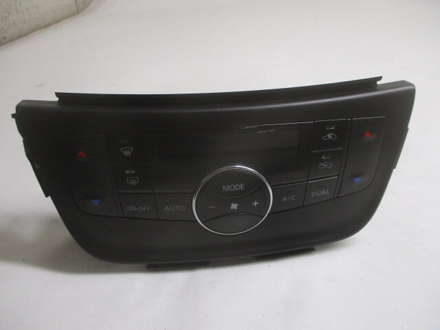 Pre-Owned 2015-2019 Nissan Sentra Automatic Climate AC Heater Temperature Control OEM LKQ - Verify Specific Vehicle Fitment In Description - (Good)