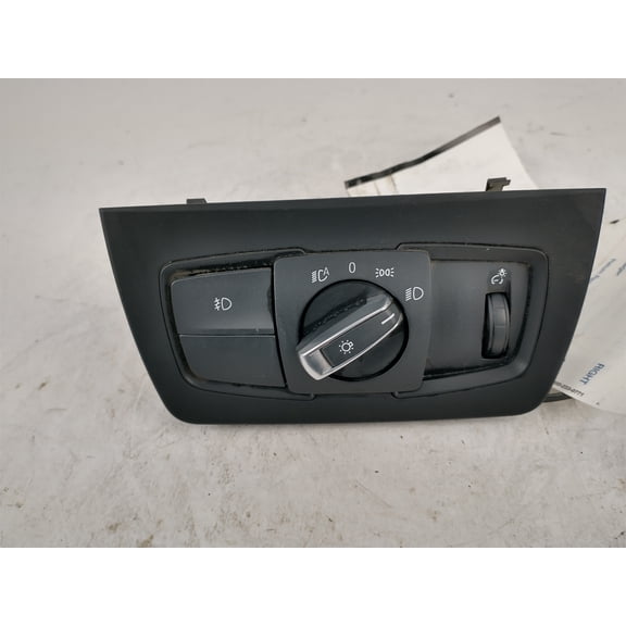 Pre-Owned 2015 BMW 428i Headlight Switch OEM (Good)