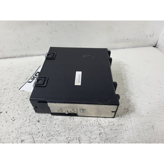 Pre-Owned 2015 Chevrolet Silverado Radio Receiver OEM LKQ - Verify Specific Vehicle Fitment In Description - (Good)