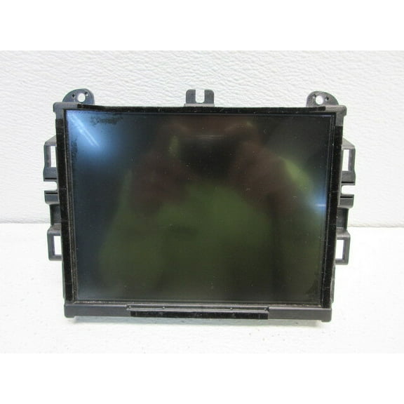Pre-Owned 2015 Dodge Durango GPS Navigation Touchscreen Radio Receiver 68239117AH OEM LKQ (Good)