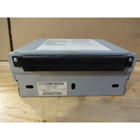 Pre-Owned 2015 Jaguar XF AM FM CD Player Radio Receiver w/ Navigation OEM (Good)