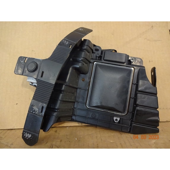 Pre-Owned 2015 Kia Cadenza Driver Side Blind Spot Radar Unit OEM - Verify Specific Vehicle Fitment In Description - (Good)
