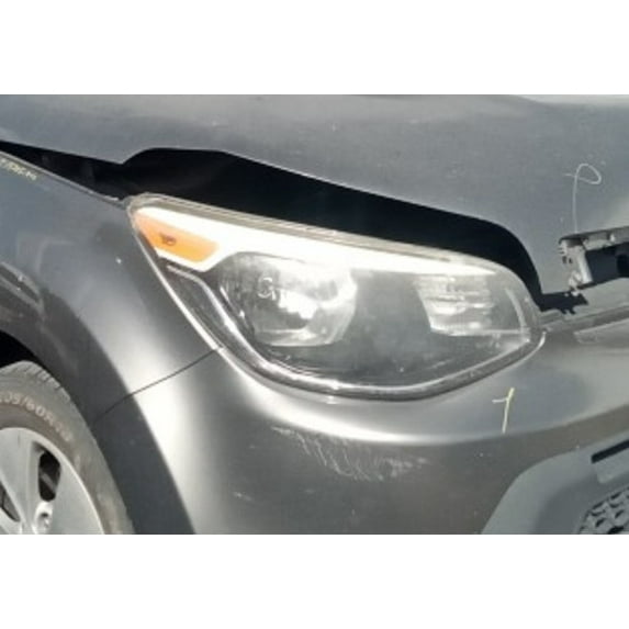 Pre-Owned 2015 Kia Soul Passenger Side Headlight Assembly OEM - Verify Specific Vehicle Fitment In Description - (Good)