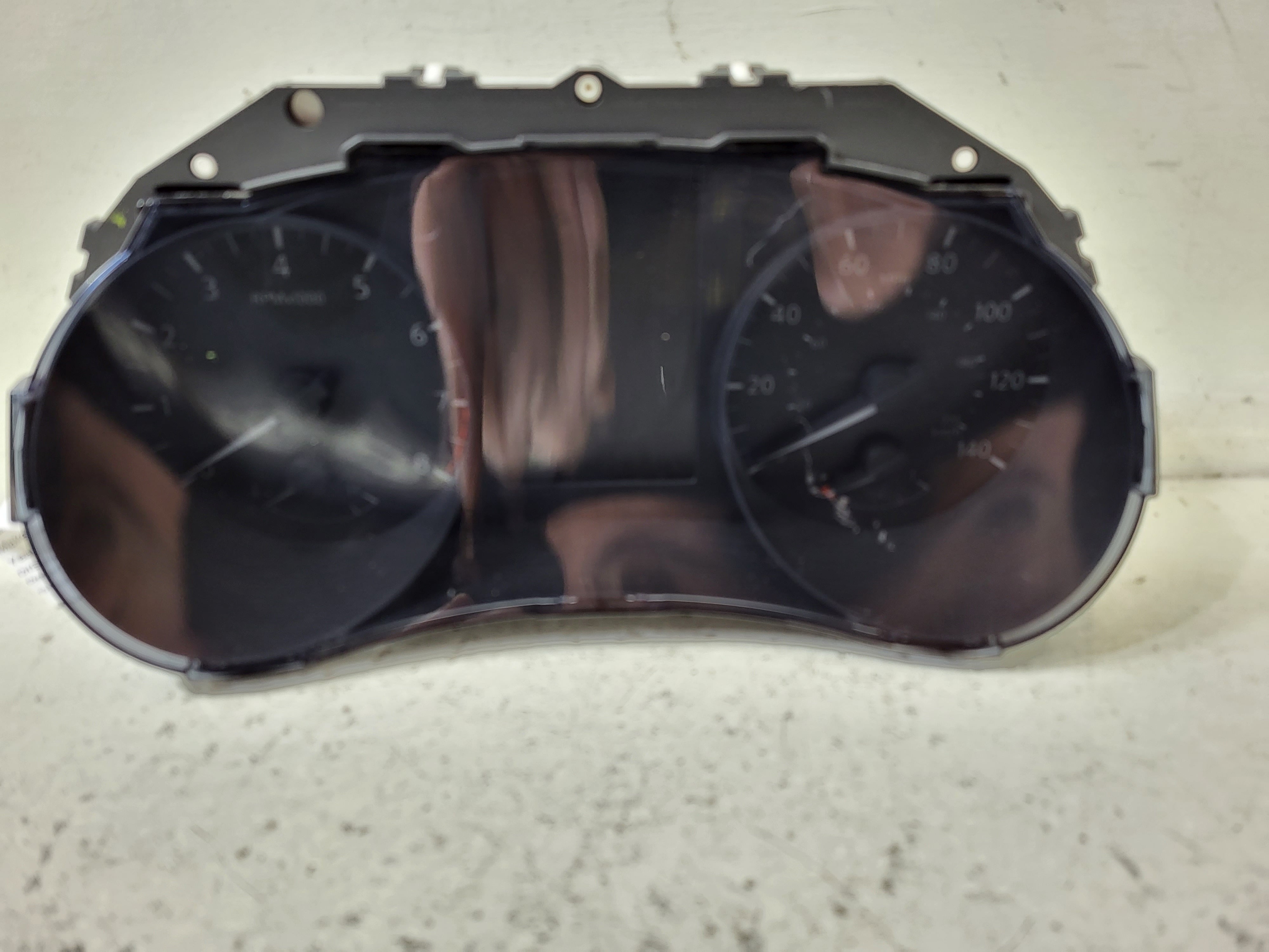 Pre-Owned 2015 Nissan Rogue Speedometer Speedo Cluster 76k Miles OEM LKQ (Good)