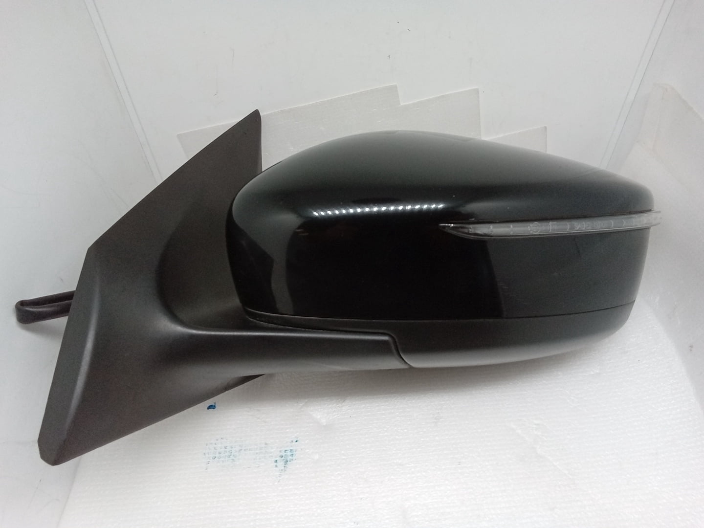 Pre-Owned 2015 Nissan Versa Sedan Driver Side LH Power Signal Door Mirror OEM LKQ (Good)