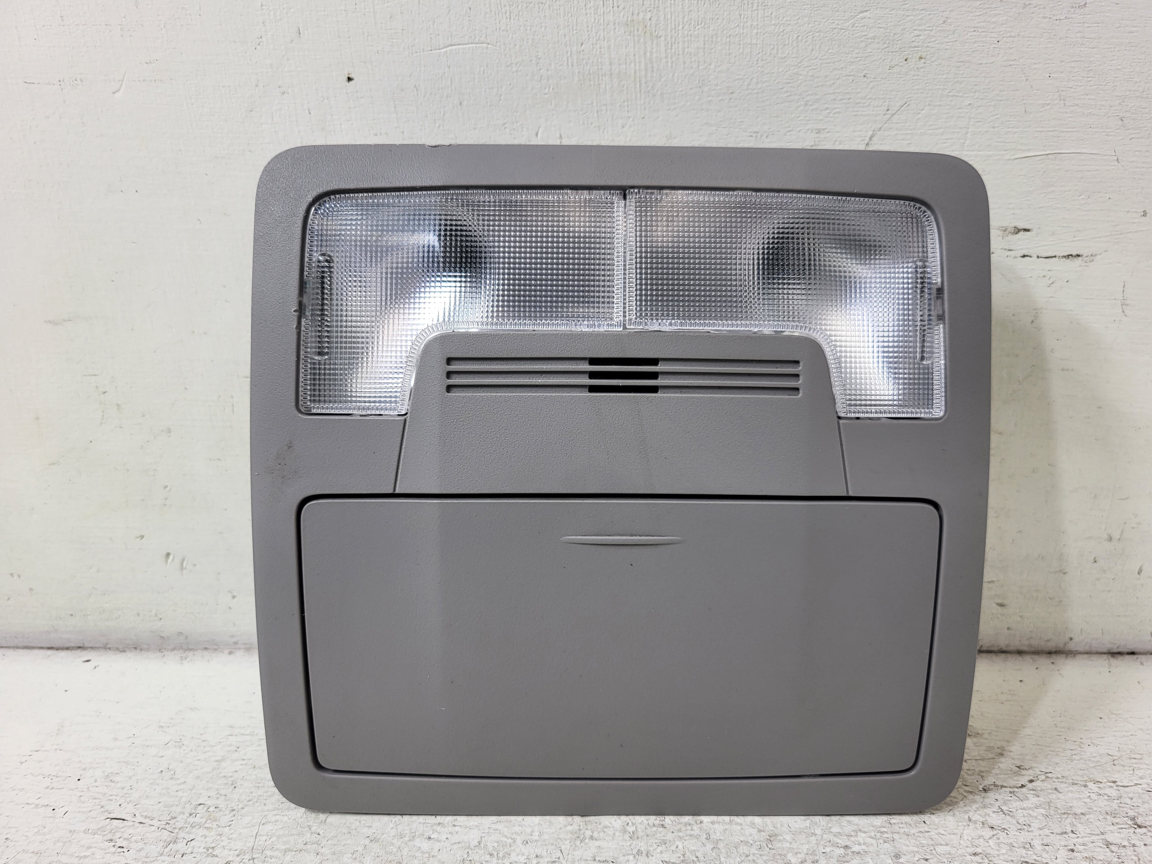 Pre-Owned 2015 Toyota Camry Roof Overhead Console OEM LKQ (Good)