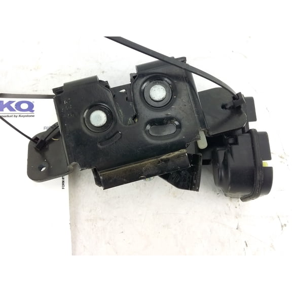 Pre-Owned 2016 Jeep Compass Rear Trunk Lid Latch OEM (Good)