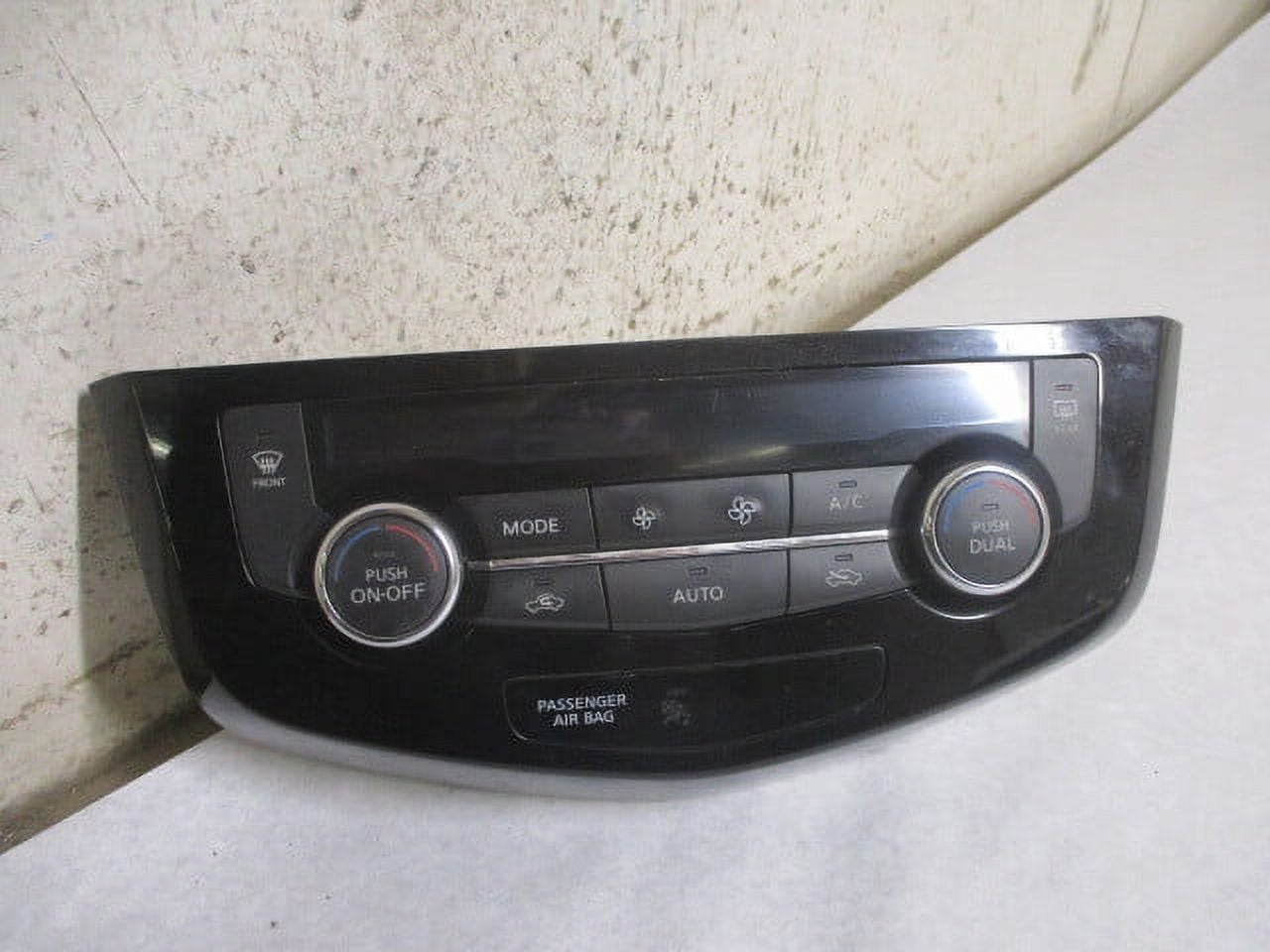 Pre-Owned 2016 Nissan Rogue Automatic Climate AC Heater Temperature Control OEM LKQ (Good)