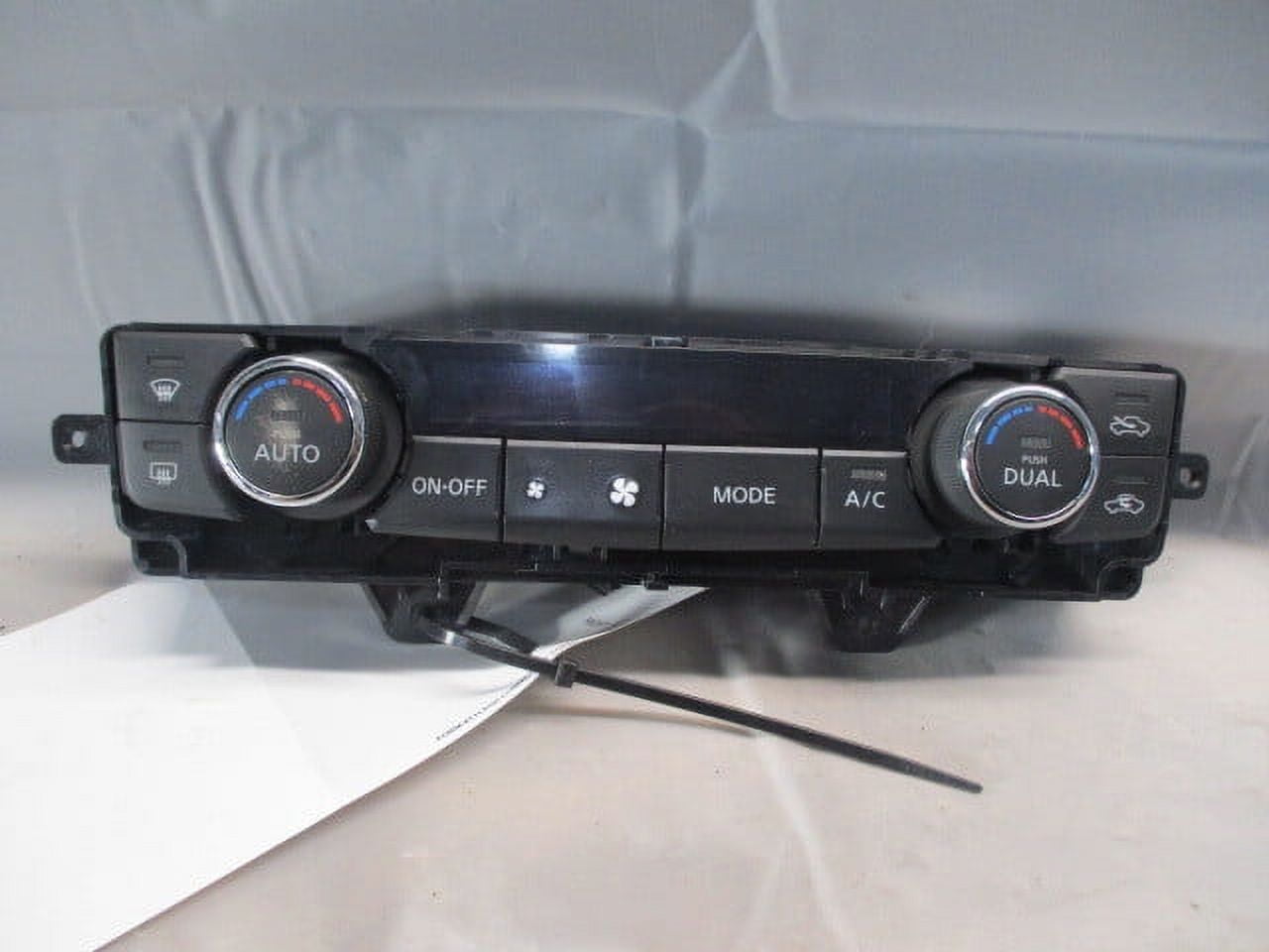 Pre-Owned 2017 2018 2019 2020 2021 Nissan Maxima AC Heater Temperature Control Unit OEM (Good)