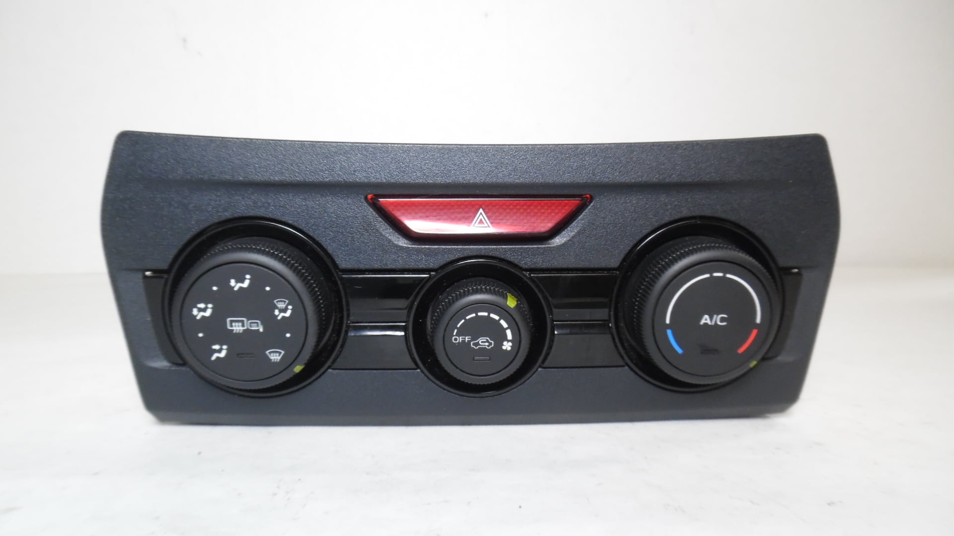 Pre-Owned 2017-2022 Subaru Impreza Climate AC Heater Temperature Control 72311FL51A OEM (Good)