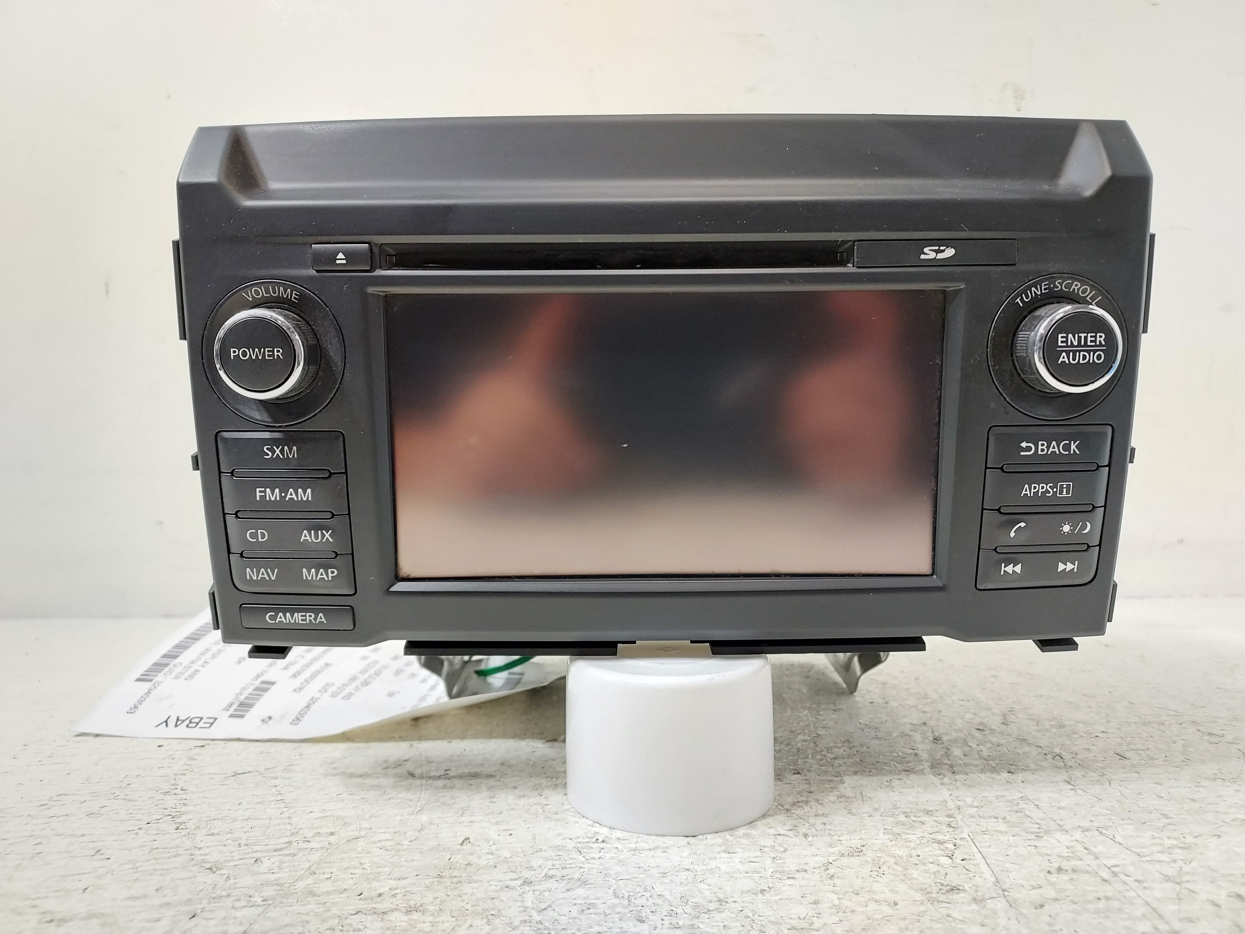 Pre-Owned 2017 Nissan Titan AM FM CD Player Radio Receiver w/ Navigation OEM LKQ (Good)