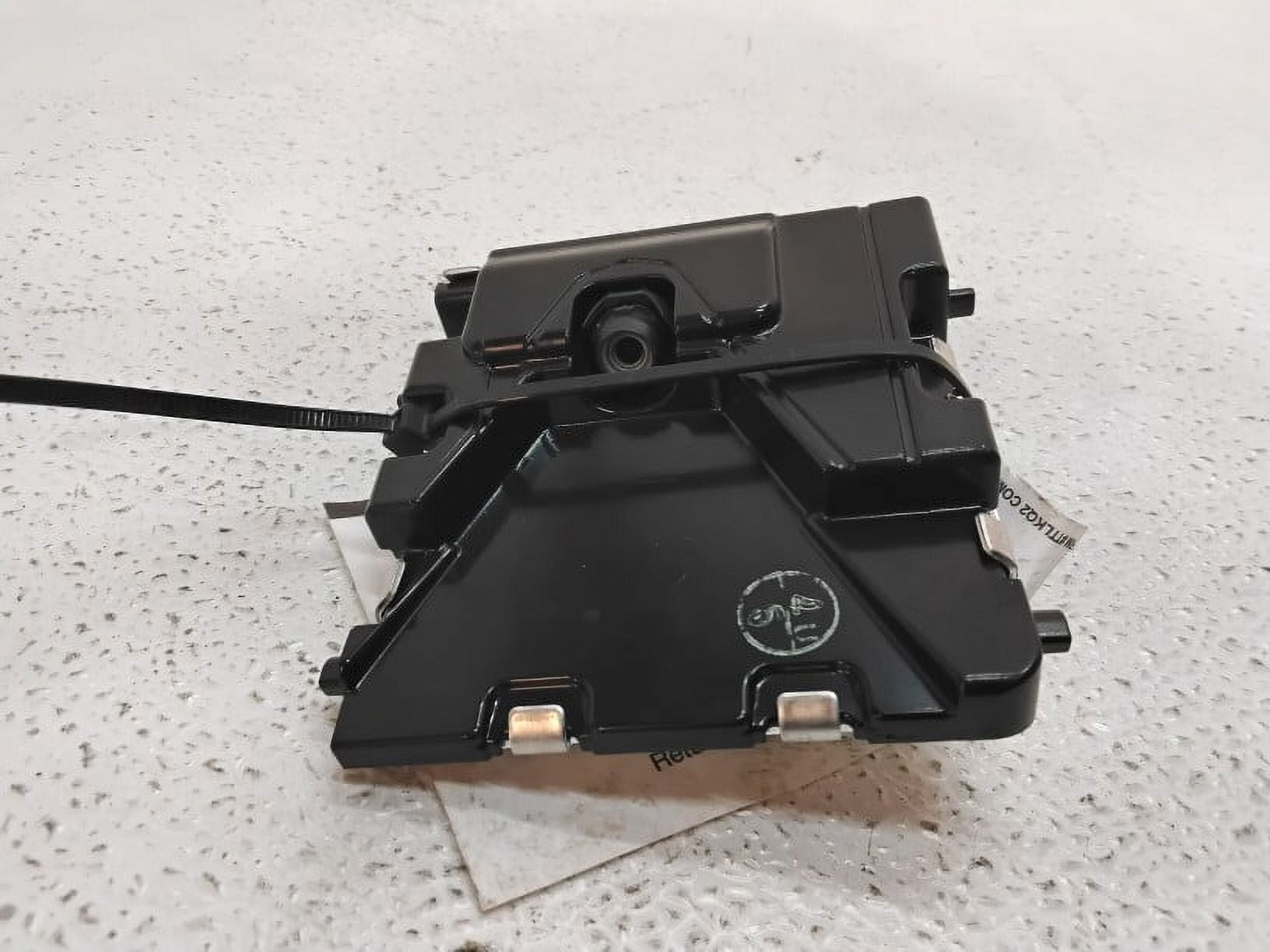 Pre-Owned 2017 Toyota Highlander Front Windshield Lane Departure Camera 8646C-0E020 OEM - Verify Specific Vehicle Fitment In Description - (Good)