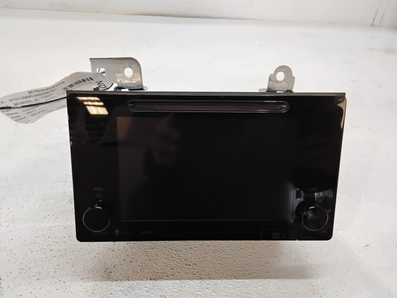 Pre-Owned 2017 Toyota Sienna Navigation Radio Receiver & Display 86100-08062 OEM - Verify Specific Vehicle Fitment In Description - (Good)