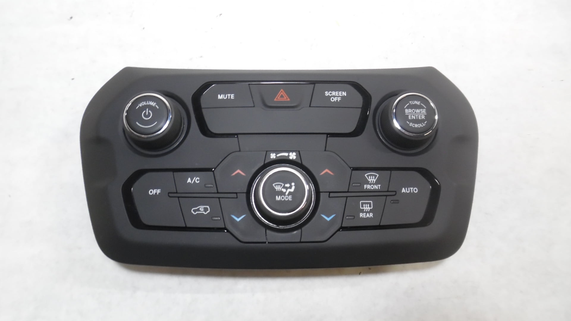 Pre-Owned 2018 2019 2020 Jeep Renegade Auto Dual Climate Temperature Radio Control OEM - Verify Specific Vehicle Fitment In Description - (Good)