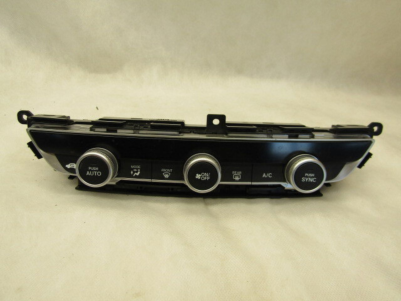 Pre-Owned 2018-2020 Honda Accord Temperature Control OEM LKQ - Verify Specific Vehicle Fitment In Description - (Good)
