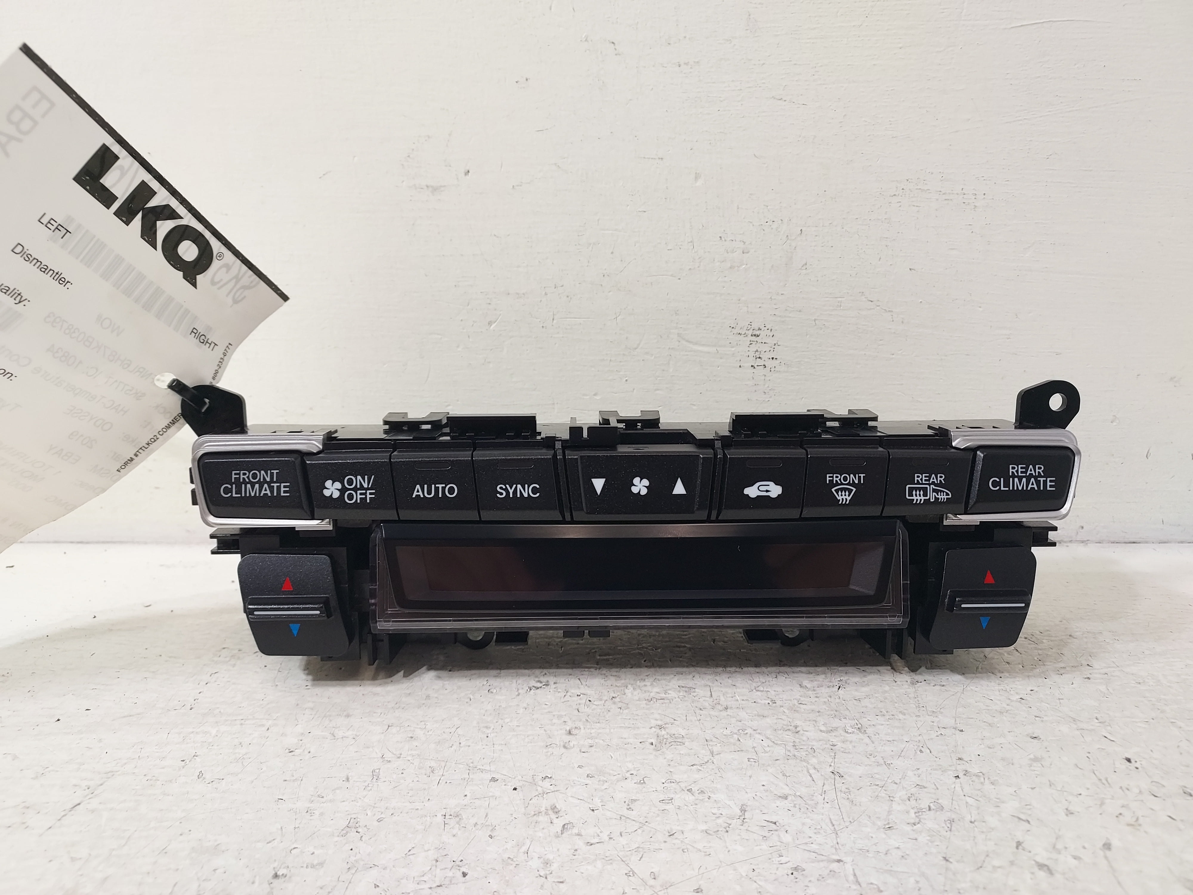 Pre-Owned 2018-2020 Honda Odyssey A/C Heat Temperature Control Unit OEM LKQ (Good)