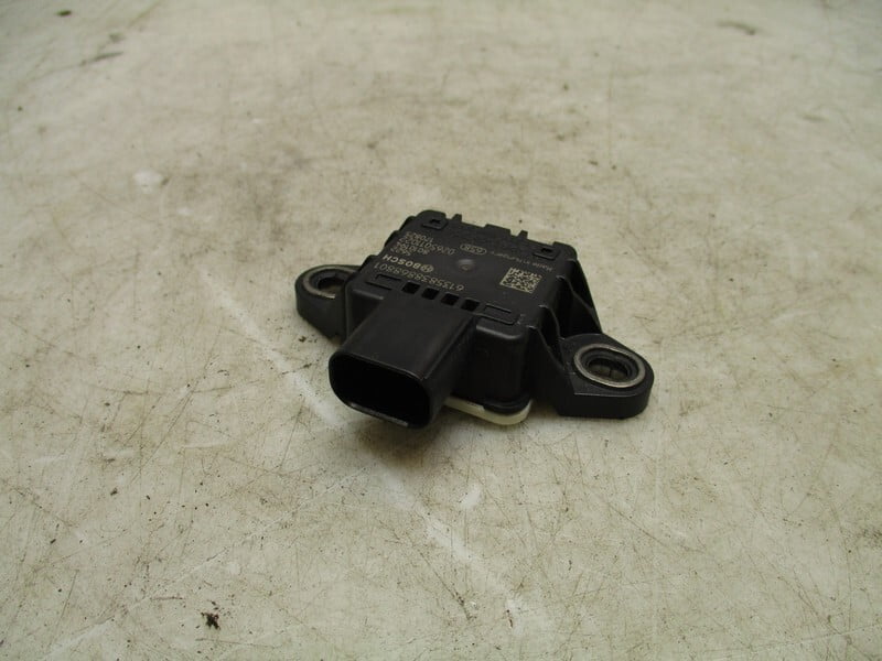 Pre-Owned 2018 BMW S1000RR Rotational Speed Sensor OEM - Verify Specific Vehicle Fitment In Description - (Good)