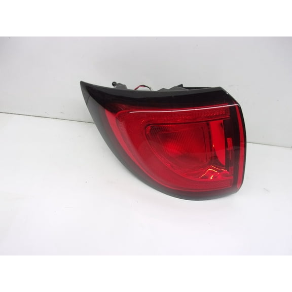 Pre-Owned 2018 Jeep Compass Quarter Mtd Driver Left Tail Lamp Assembly OEM (Good)